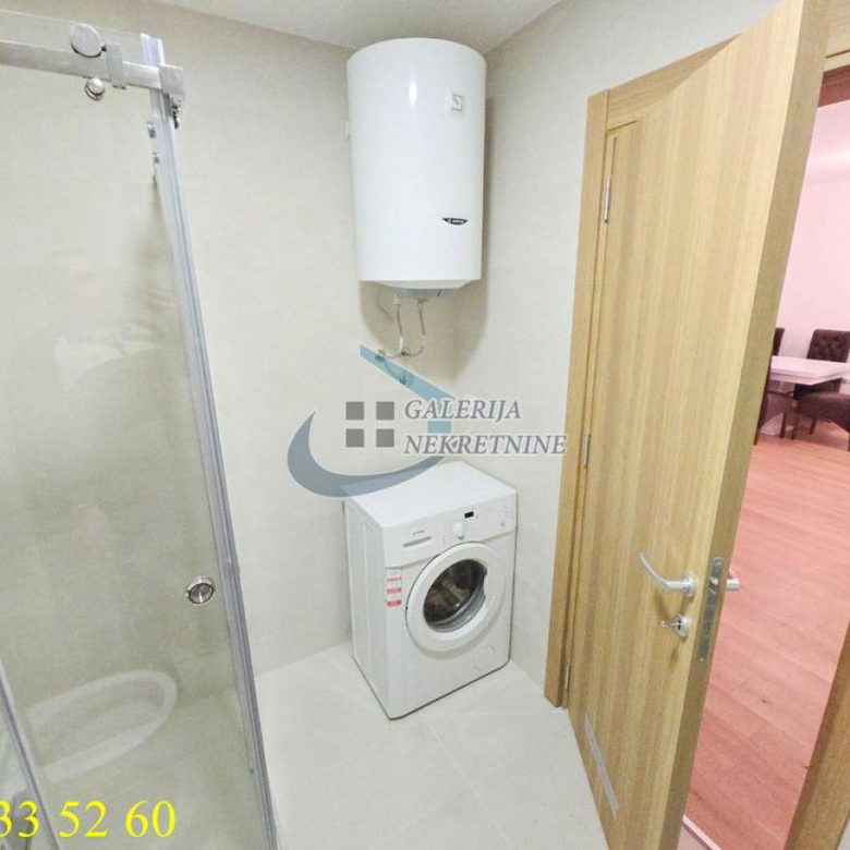 Trosoban stan na prodaju, Kluz, Beograd, 67m², 3. sprat, 240.000 €