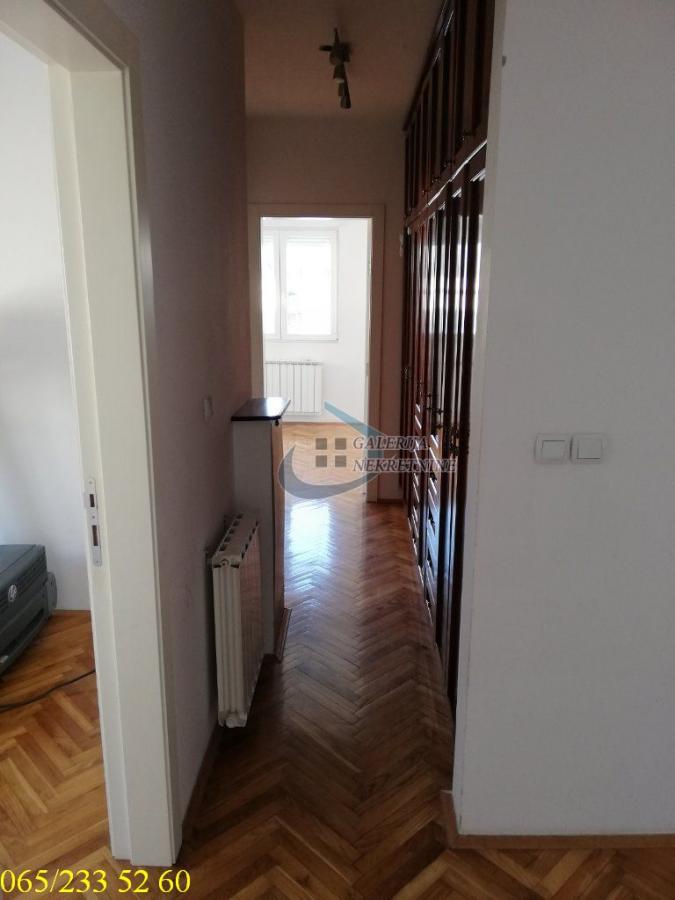 Četvorosoban stan na prodaju, Dedinje, Beograd, 117m², 2. sprat, 468.000 €