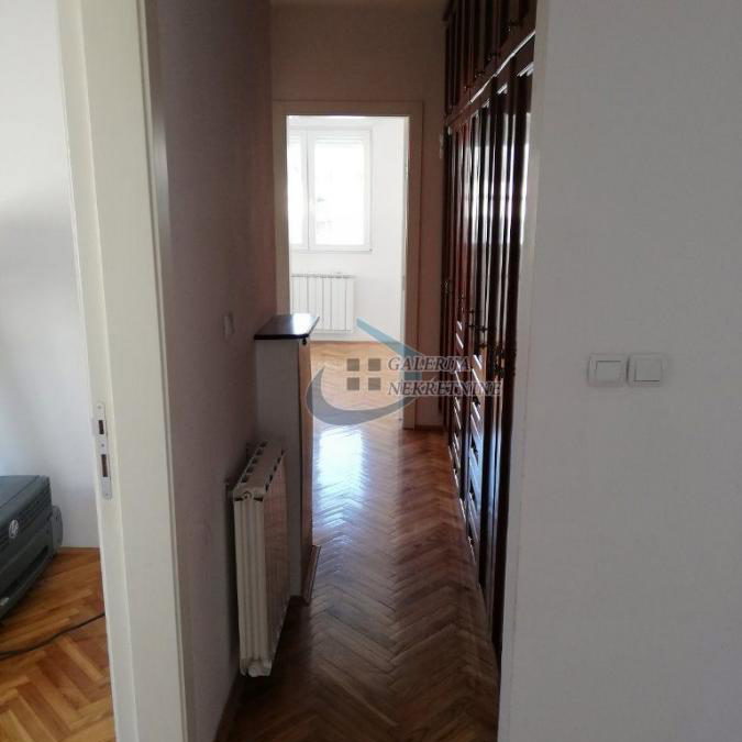 Četvorosoban stan na prodaju, Dedinje, Beograd, 117m², 2. sprat, 468.000 €