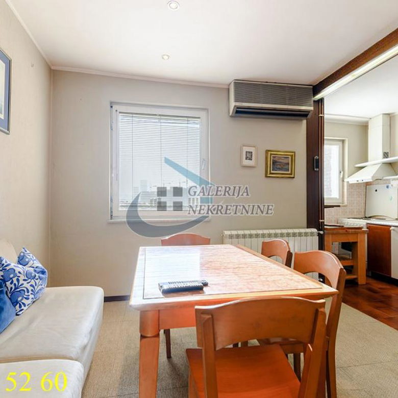 Trosoban stan na prodaju, Zeleni Venac, Beograd, 72m², 225.000 €