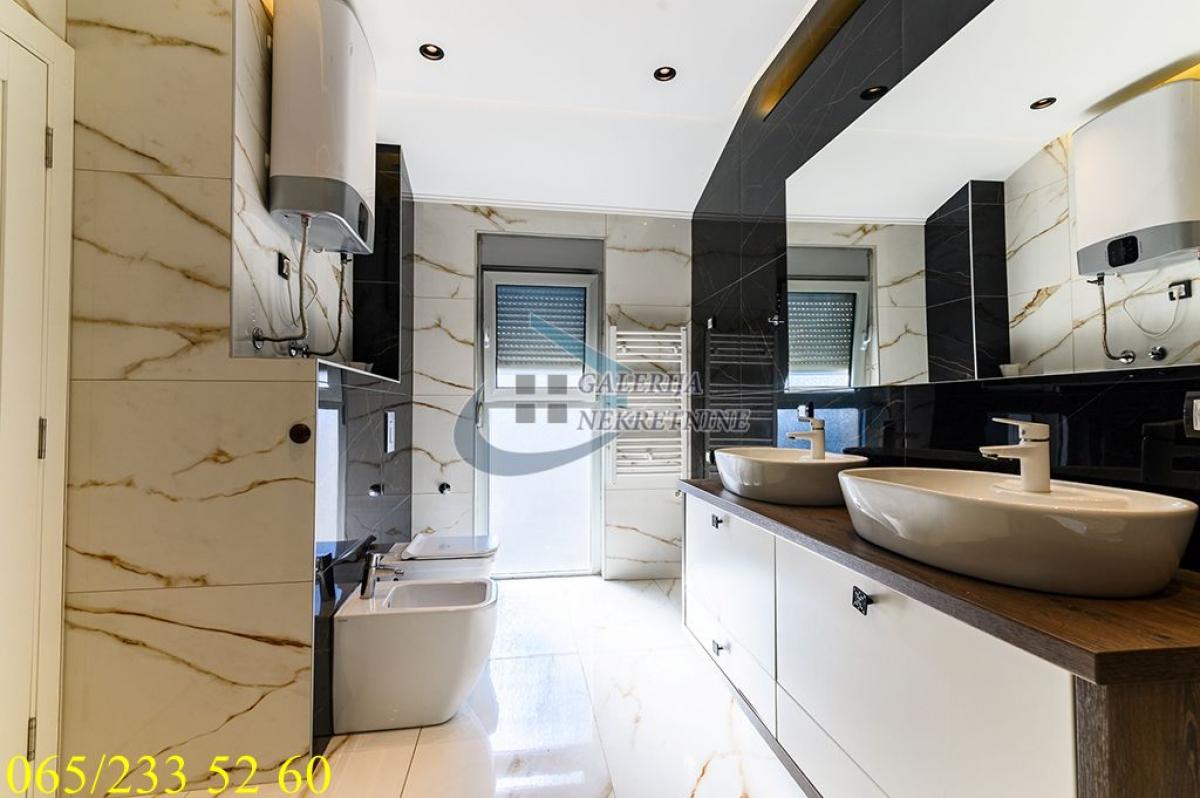 Petosoban stan za izdavanje, Banovo Brdo, Beograd, 195m², 2.500 €/mes