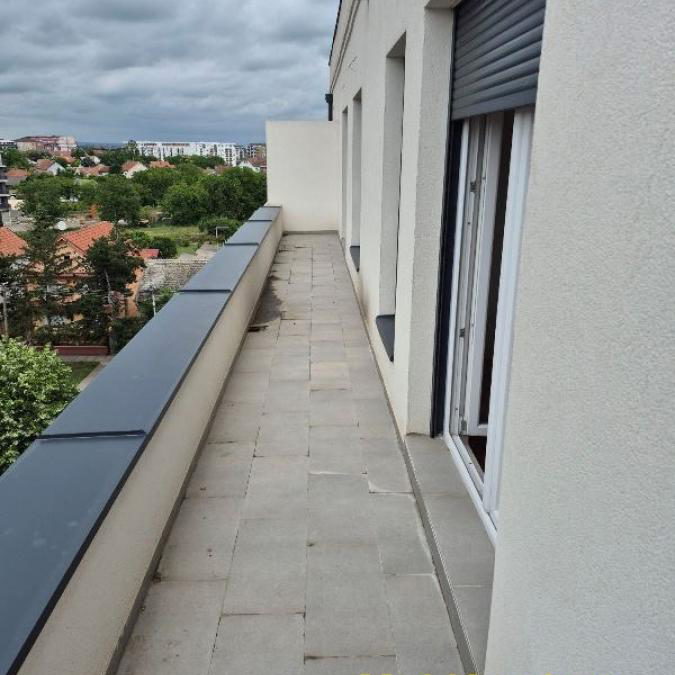 Trosoban stan na prodaju, Centar, Stara Pazova, 71m², 117.000 €
