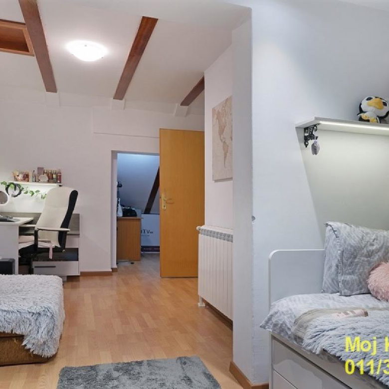 Četvorosoban stan na prodaju, Gundulićev Venac, Beograd, 104m², 4. sprat, 380.000 €