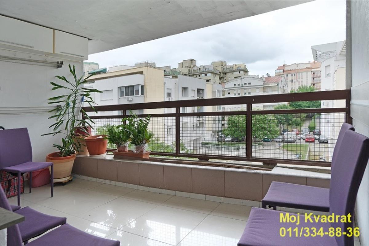 Četvorosoban stan na prodaju, Denkova Bašta, Beograd, 99m², 380.000 €
