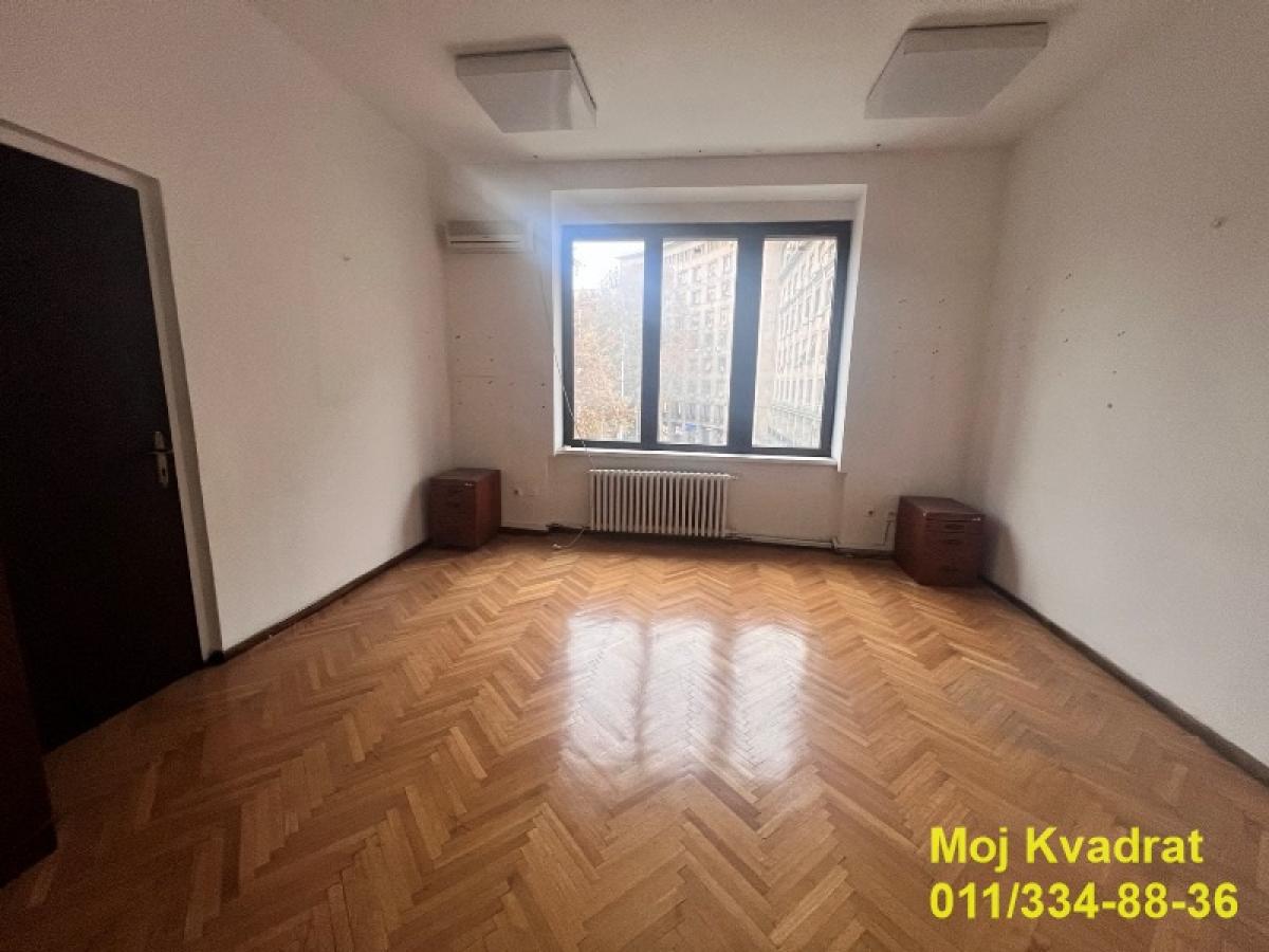 Lokal za izdavanje, Trg Nikole Pašića, Beograd, 1400m², 25.200 €/mes