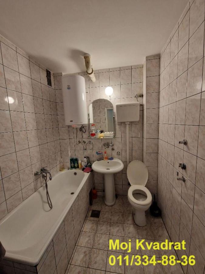 Trosoban stan za izdavanje, Blok 37, Beograd, 71m², 700 €/mes
