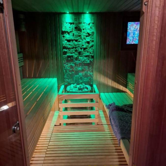 Kuća na prodaju, Sremčica, Beograd, 300m², 390.000 €