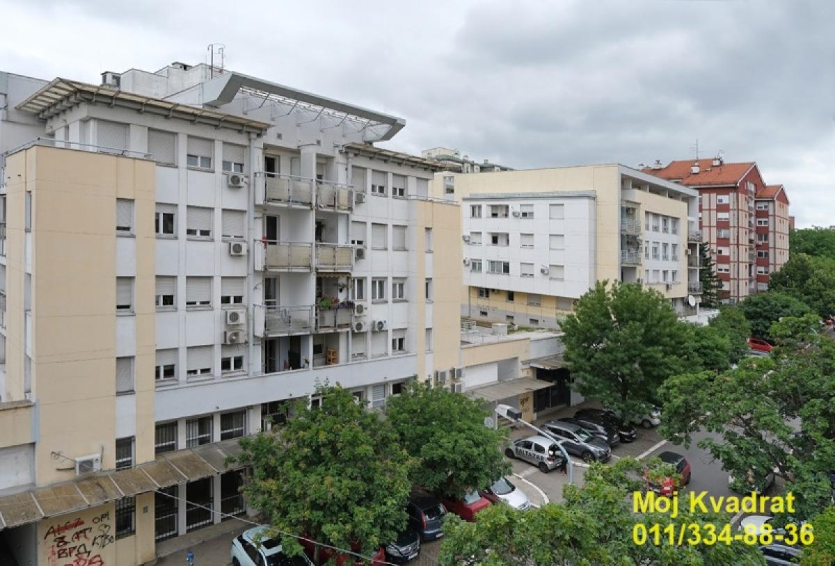Četvorosoban stan na prodaju, Denkova Bašta, Beograd, 99m², 380.000 €