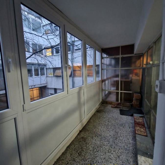 Trosoban stan za izdavanje, Blok 37, Beograd, 71m², 700 €/mes