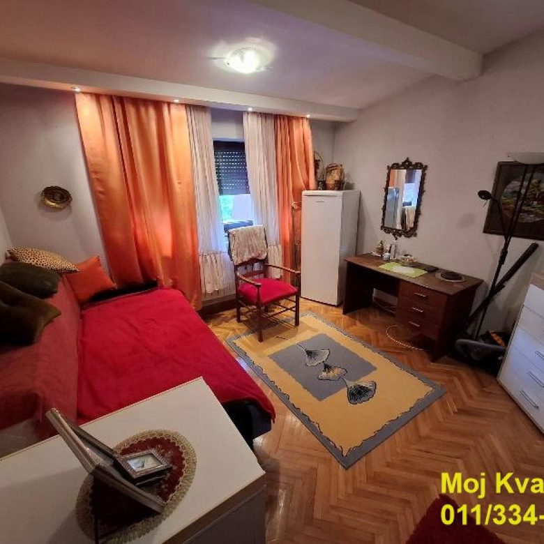 Četvoroiposoban stan na prodaju, Banovo Brdo, Beograd, 103m², 279.000 €
