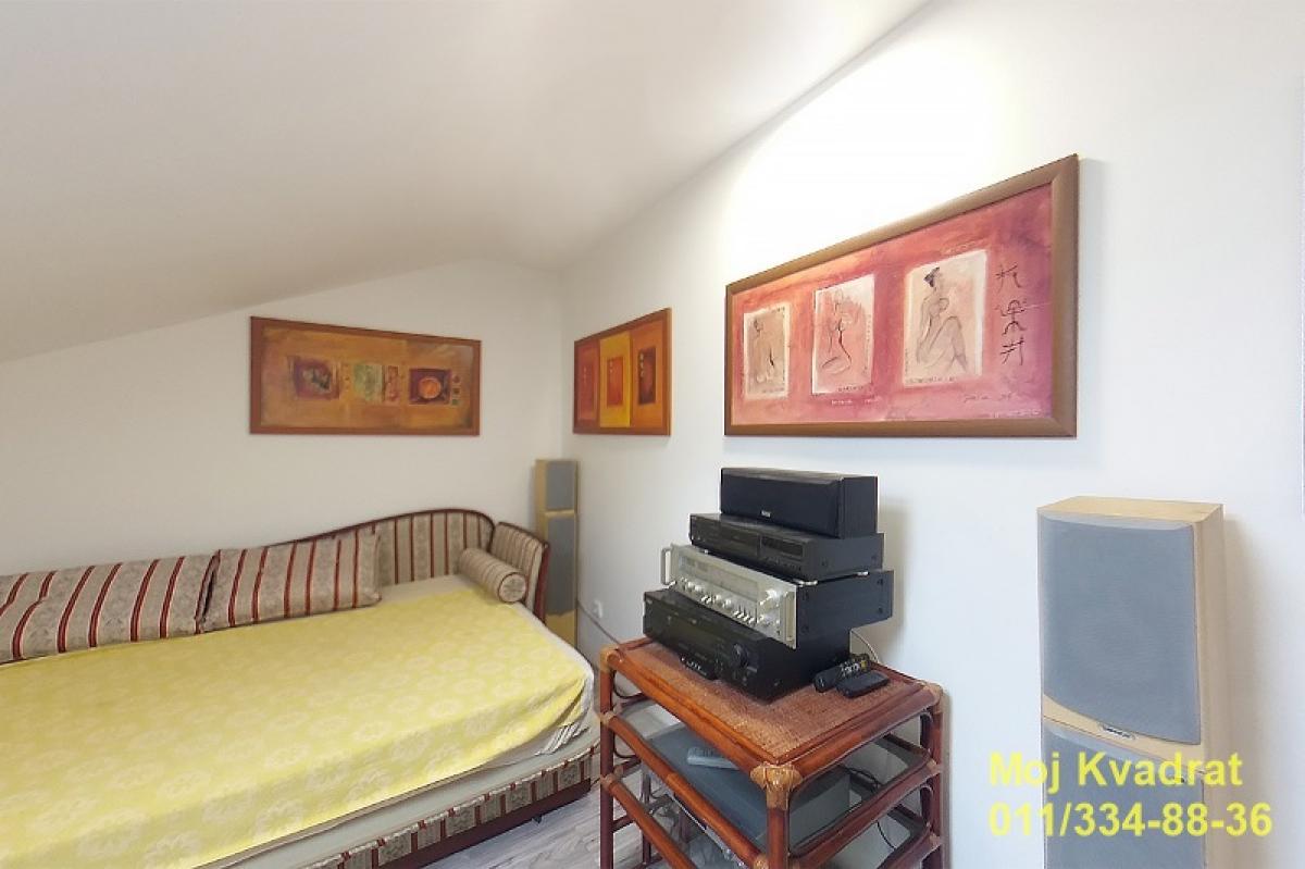 Trosoban stan na prodaju, Veliko Gradište, 75m², 75.600 €
