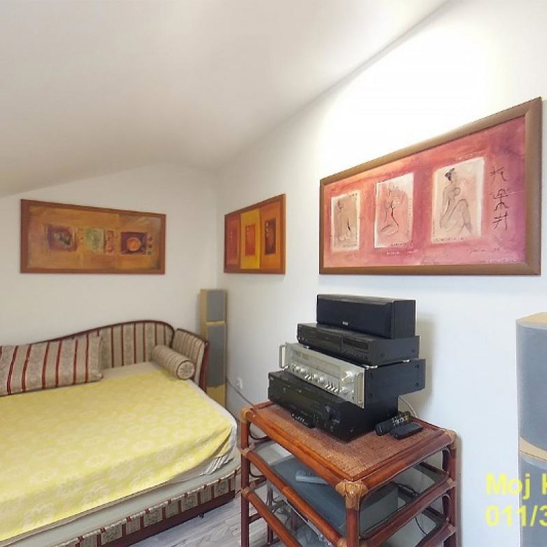 Trosoban stan na prodaju, Veliko Gradište, 75m², 75.600 €