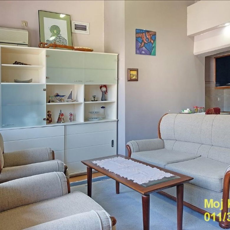 Kuća na prodaju, TC Stadion, Beograd, 250m², 500.000 €