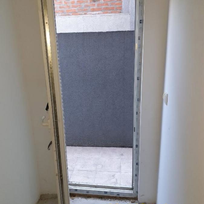 Troiposoban stan na prodaju, Resnik, Beograd, 76m², 130.000 €