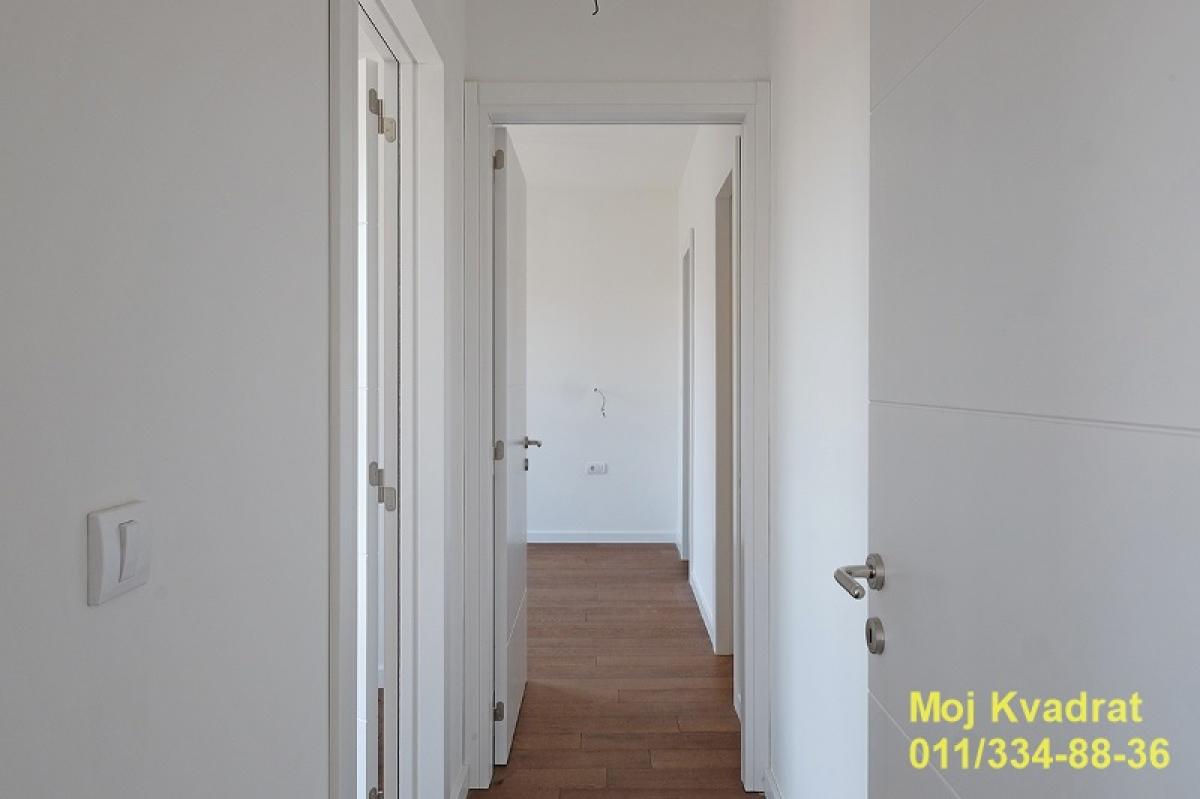 Troiposoban stan na prodaju, Vukov Spomenik, Beograd, 92m², 420.000 €