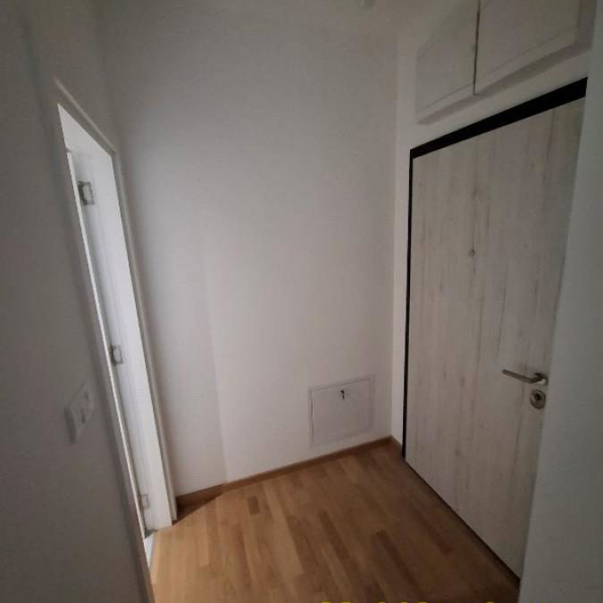 Dvoiposoban stan na prodaju, Banovo Brdo, Beograd, 54m², 214.900 €