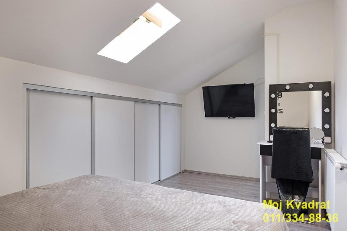 Trosoban stan na prodaju, Veliko Gradište, 75m², 75.600 €