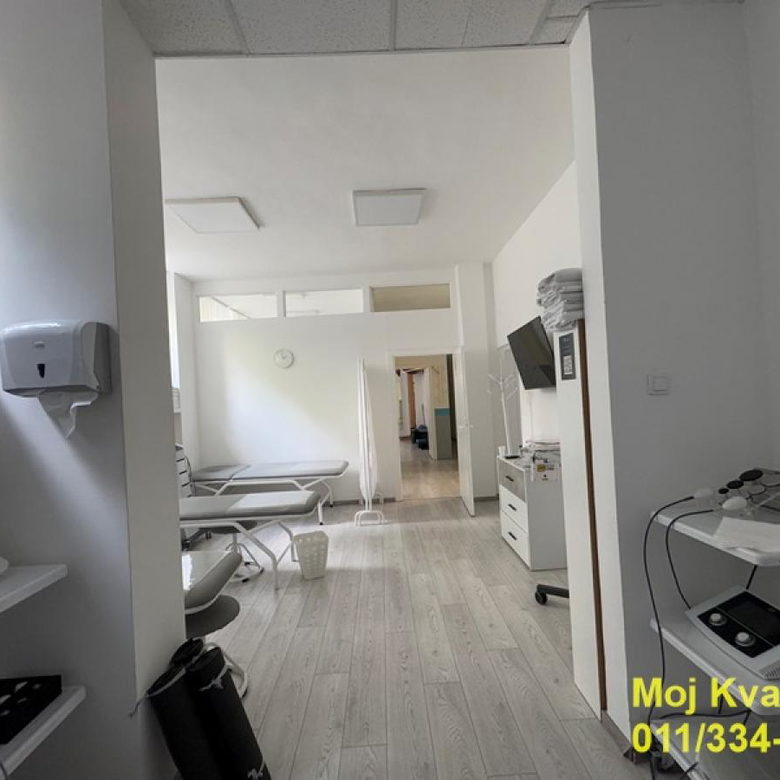 Lokal za izdavanje, Banovo Brdo, Beograd, 136m², 1.850 €/mes