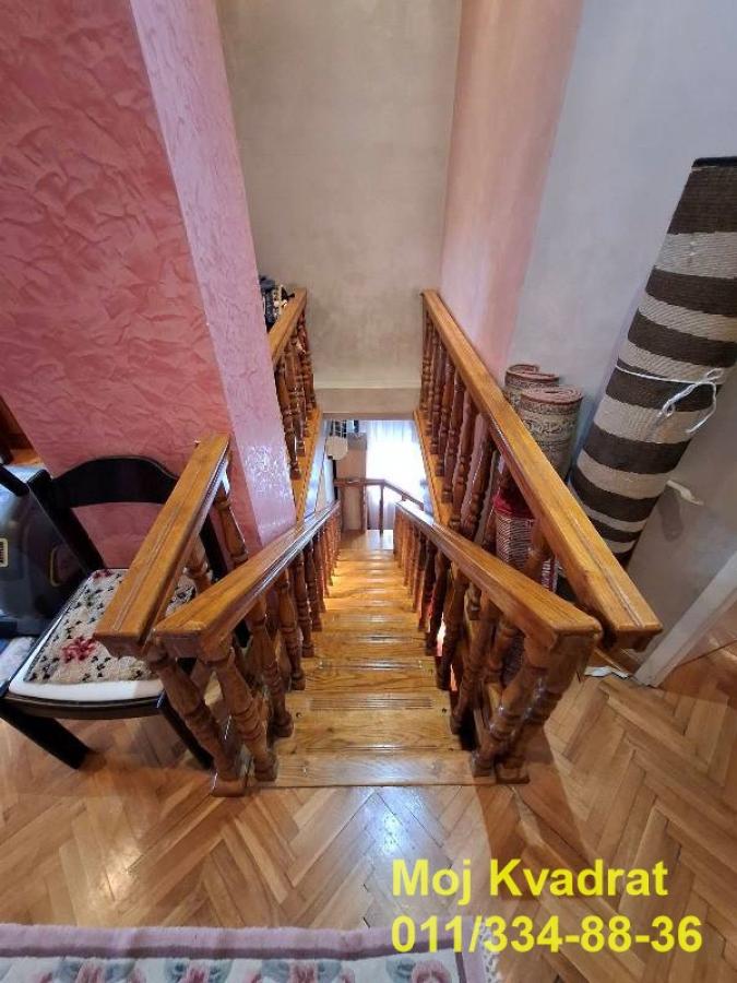 Četvoroiposoban stan na prodaju, Banovo Brdo, Beograd, 103m², 279.000 €