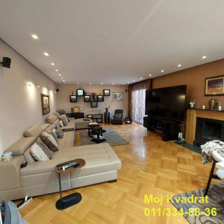 Kuća na prodaju, Banovo Brdo, Beograd, 400m², 1.300.000 €