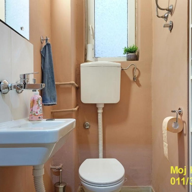 Četvorosoban stan na prodaju, Skadarlija, Beograd, 77m², 2. sprat, 285.000 €