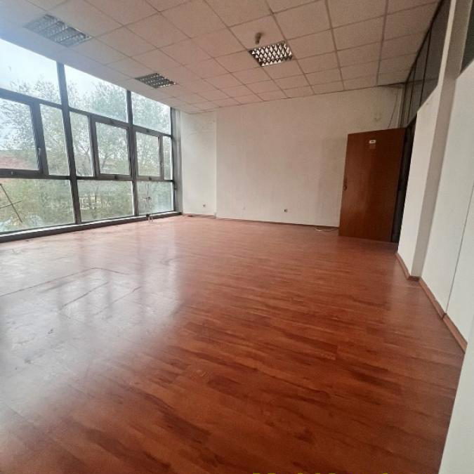 Lokal za izdavanje, Trg Nikole Pašića, Beograd, 1400m², 25.200 €/mes