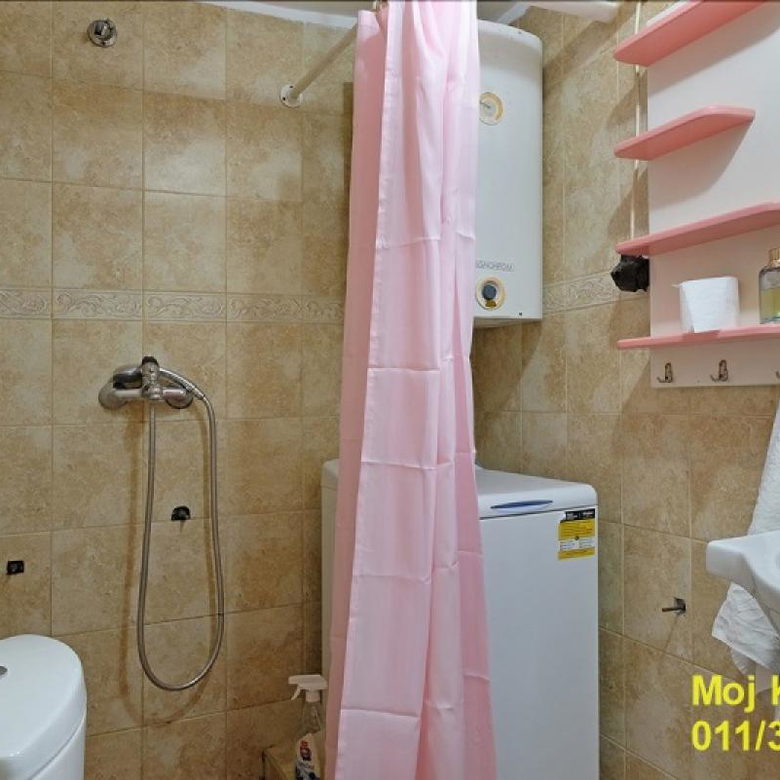 Kuća na prodaju, TC Stadion, Beograd, 250m², 500.000 €