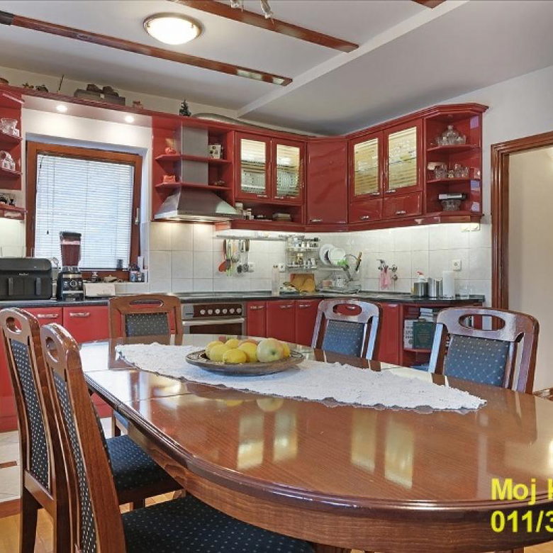 Četvorosoban stan na prodaju, Gundulićev Venac, Beograd, 104m², 4. sprat, 380.000 €