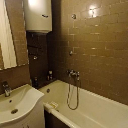 Trosoban stan na prodaju, Banovo Brdo, Beograd, 75m², 210.000 €