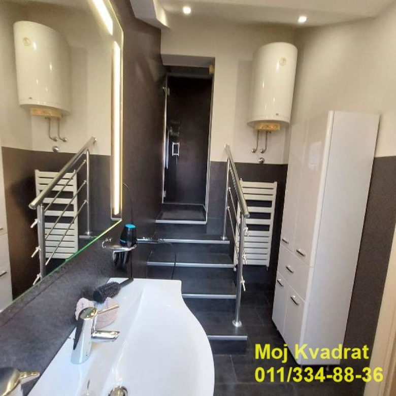 Kuća na prodaju, Banovo Brdo, Beograd, 400m², 1.300.000 €
