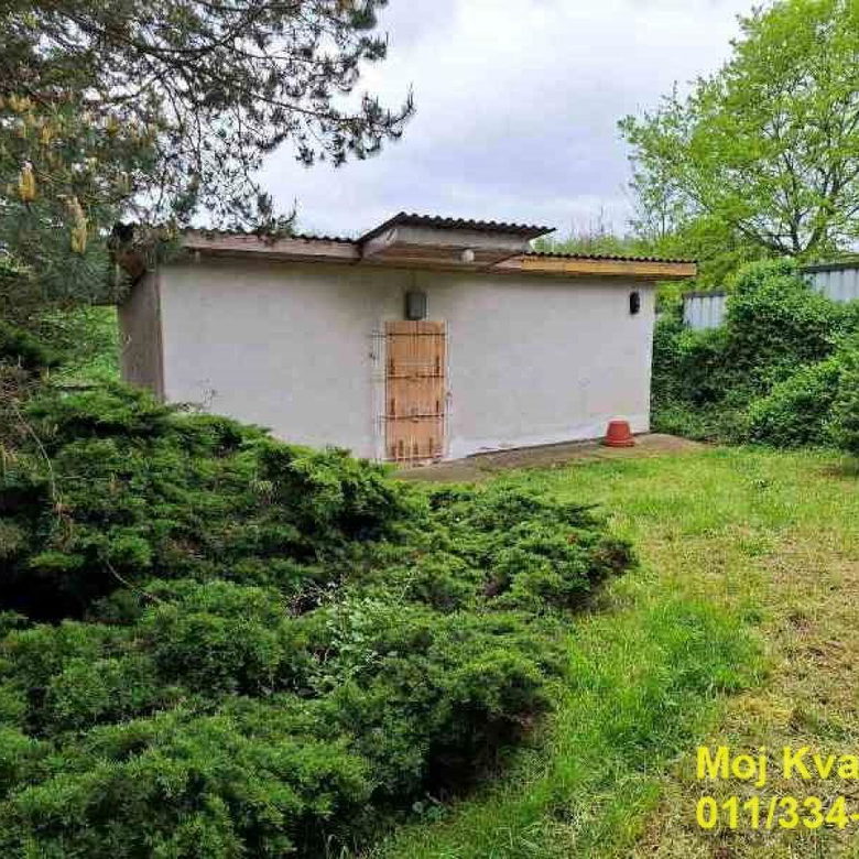 Kuća na prodaju, Sremčica, Beograd, 300m², 390.000 €
