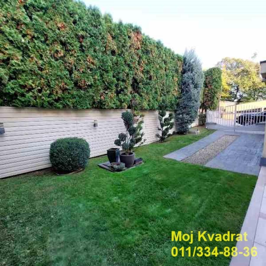 Kuća na prodaju, Banovo Brdo, Beograd, 400m², 1.300.000 €
