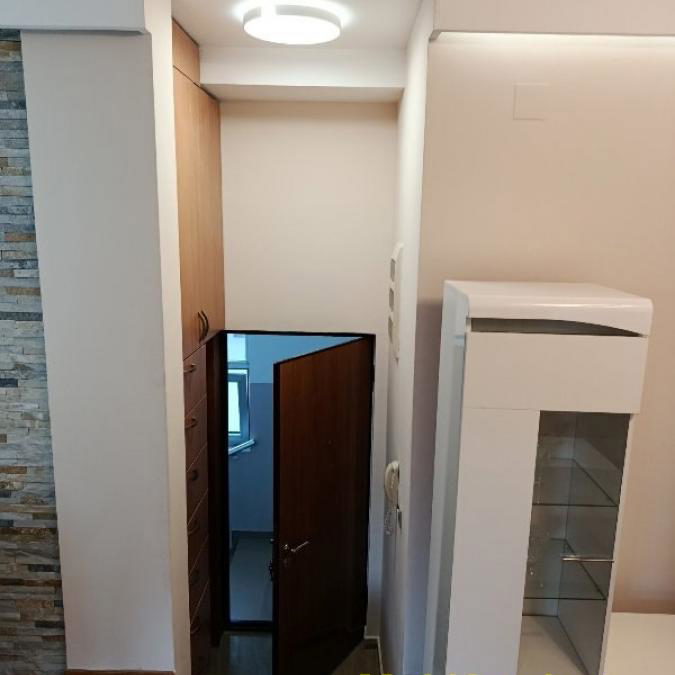 Trosoban stan za izdavanje, Košutnjak, Beograd, 68m², 1.200 €/mes