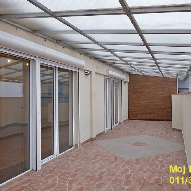 Trosoban stan na prodaju, Saobraćajni Fakultet, Beograd, 172m², 399.000 €