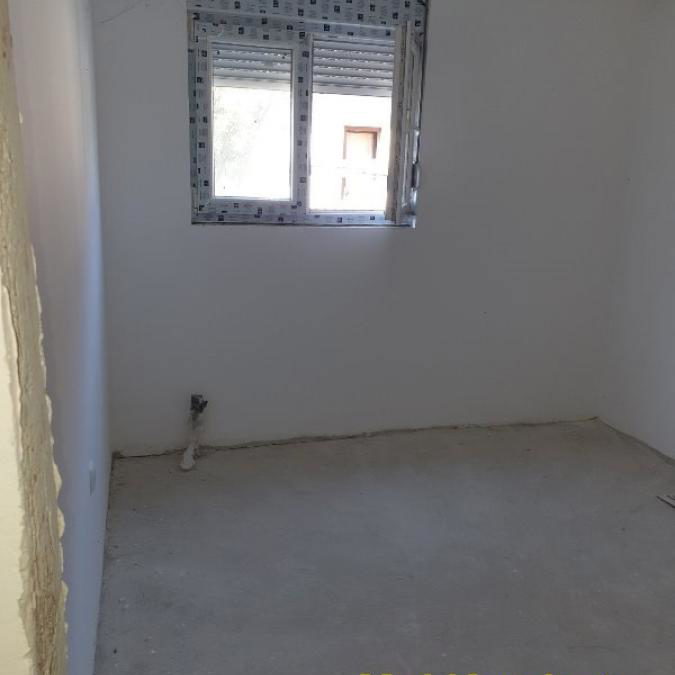 Troiposoban stan na prodaju, Resnik, Beograd, 76m², 130.000 €