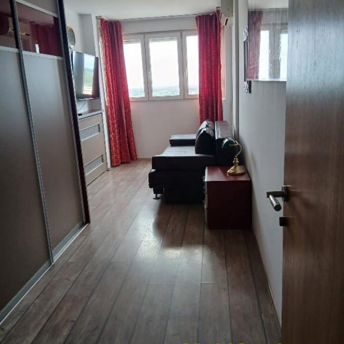 Četvorosoban stan za izdavanje, Hala Pionir, Beograd, 99m², 1.200 €/mes
