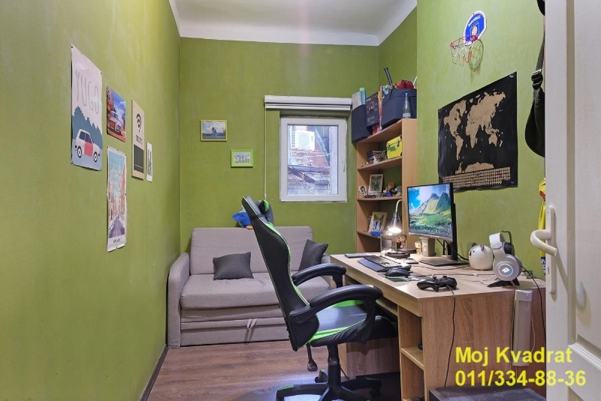 Četvorosoban stan na prodaju, Skadarlija, Beograd, 77m², 2. sprat, 285.000 €