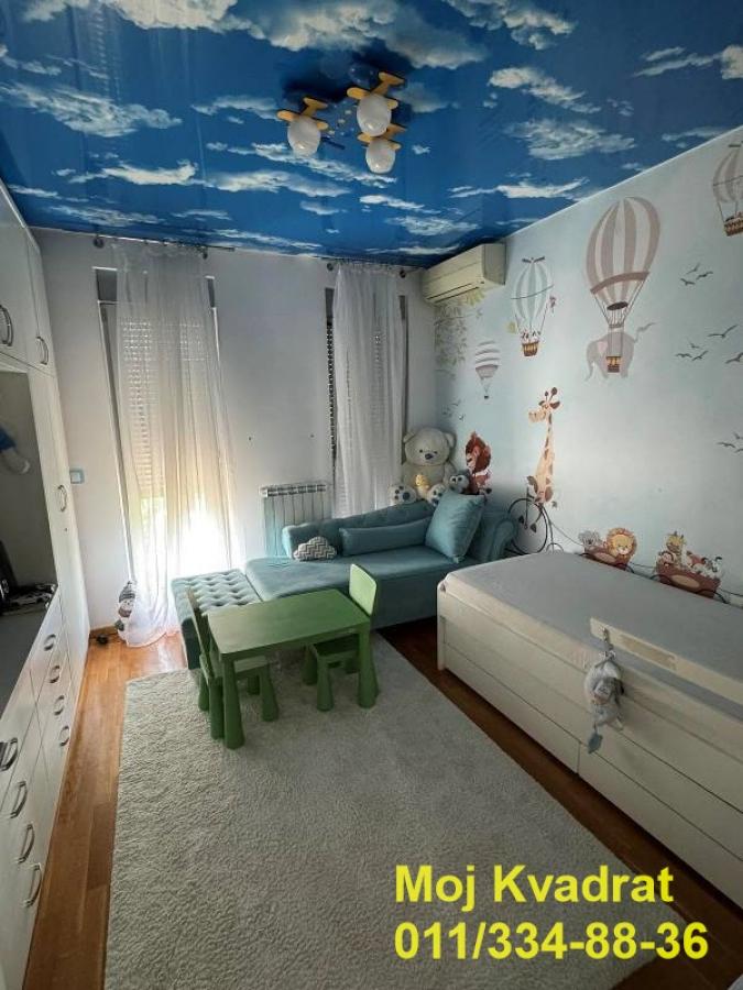 Petosoban stan na prodaju, Skojevsko Naselje, Beograd, 270m², 580.000 €