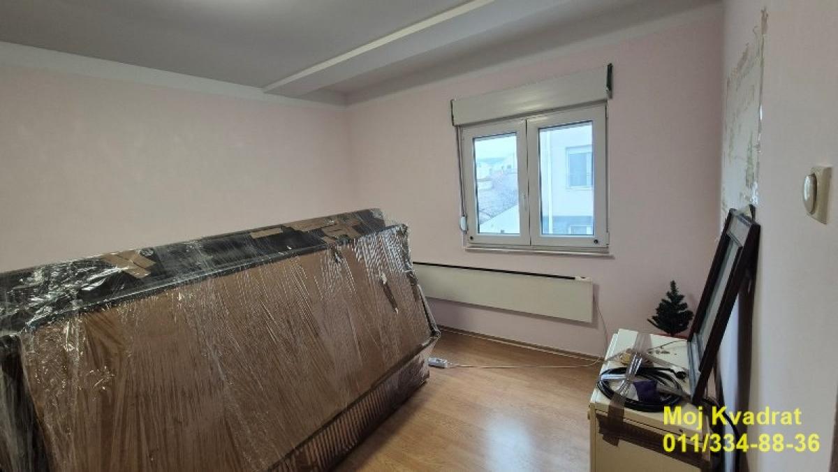 Dvosoban stan na prodaju, Đeram Pijaca, Beograd, 37m², 1. sprat, 109.800 €