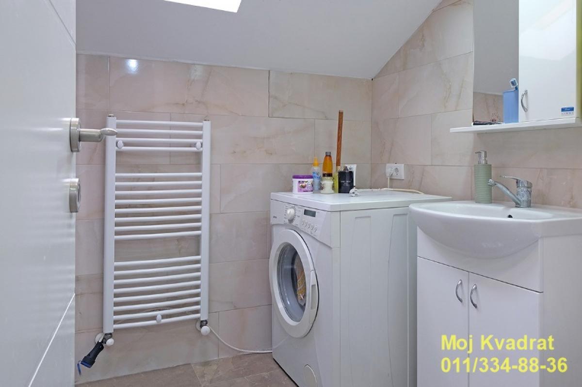 Trosoban stan na prodaju, Veliko Gradište, 75m², 75.600 €