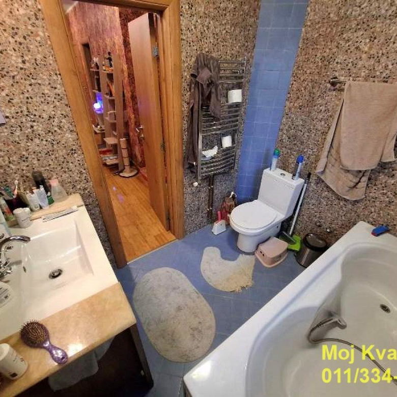 Kuća na prodaju, Sremčica, Beograd, 300m², 390.000 €