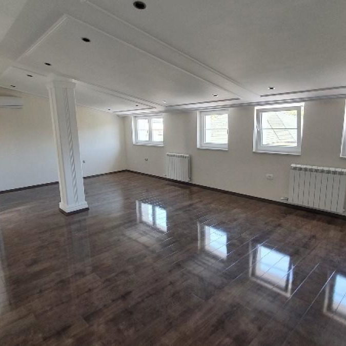 Kuća za izdavanje, Golf Naselje, Beograd, 500m², 6.500 €/mes