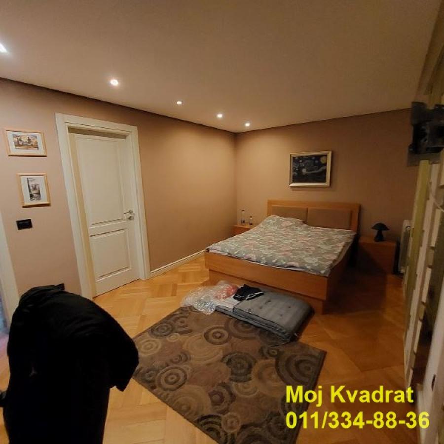 Kuća na prodaju, Banovo Brdo, Beograd, 400m², 1.300.000 €