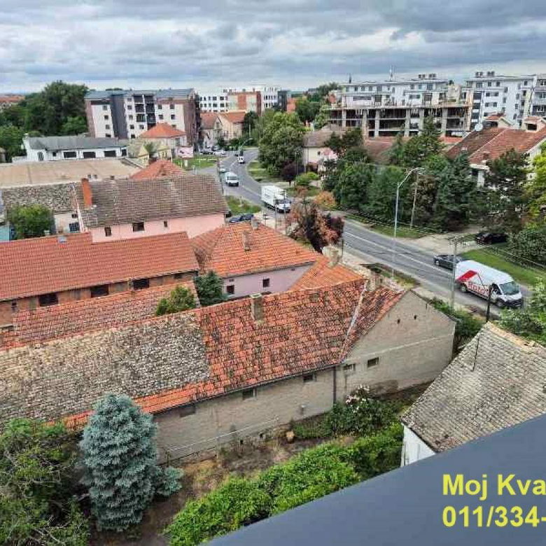 Trosoban stan na prodaju, Centar, Stara Pazova, 71m², 117.000 €