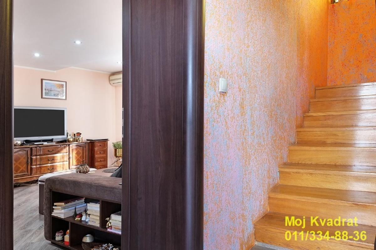 Kuća na prodaju, Zvezdarska Šuma, Beograd, 214m², Prizemlje, 330.000 €