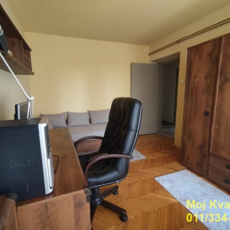 Četvorosoban stan na prodaju, Gradska Bolnica, Beograd, 104m², 3. sprat, 348.000 €