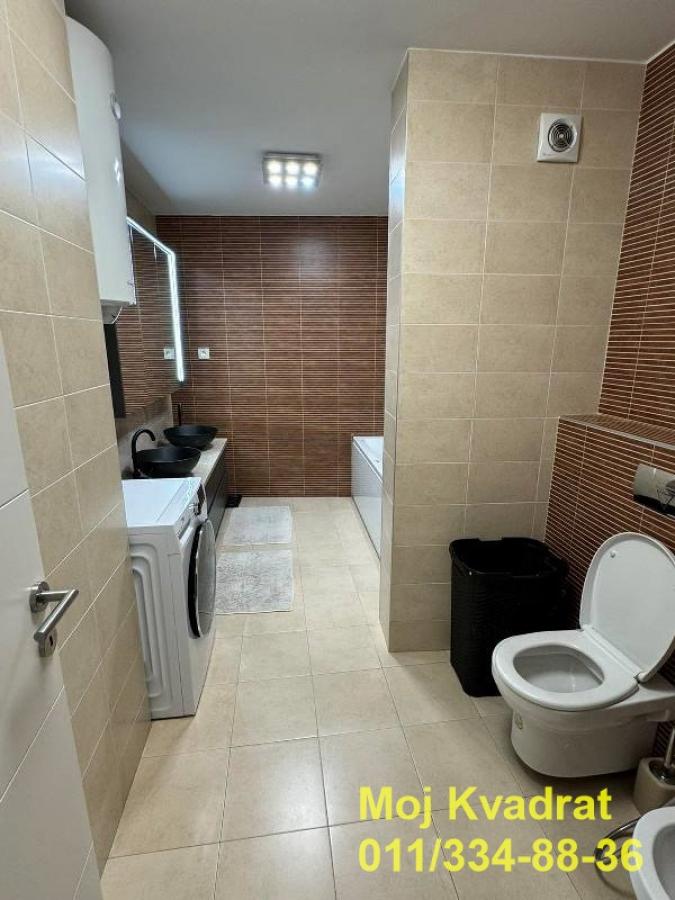 Petosoban stan na prodaju, Skojevsko Naselje, Beograd, 270m², 580.000 €