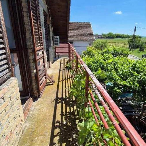 Kuća na prodaju, Čenej, Novi Sad, 244m², 230.000 €