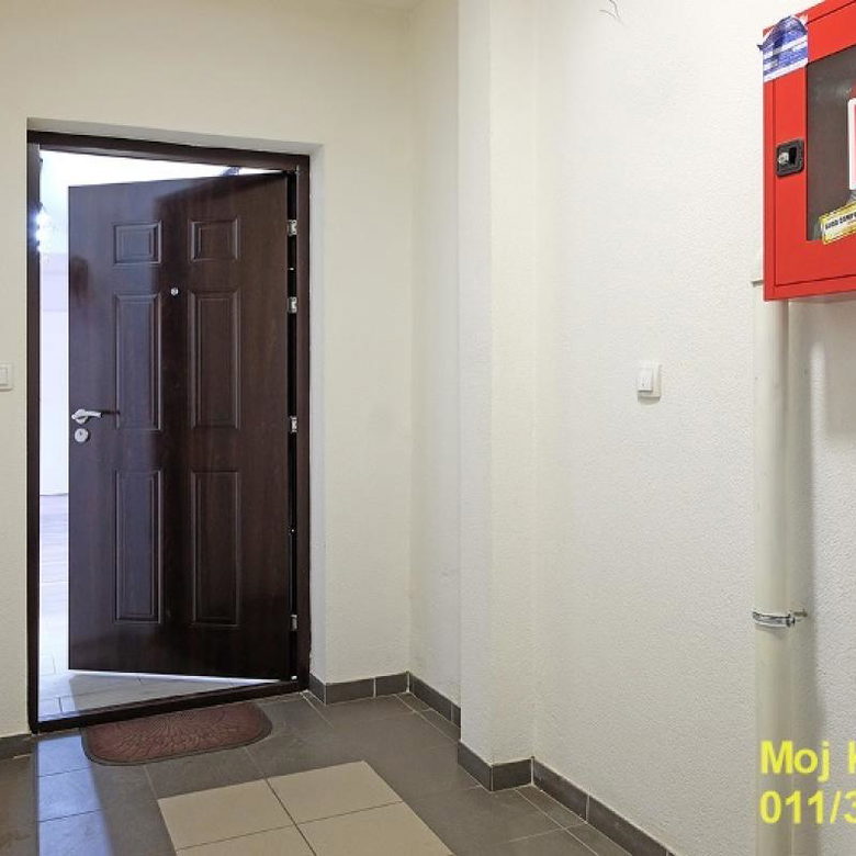 Trosoban stan na prodaju, Veliko Gradište, 75m², 75.600 €