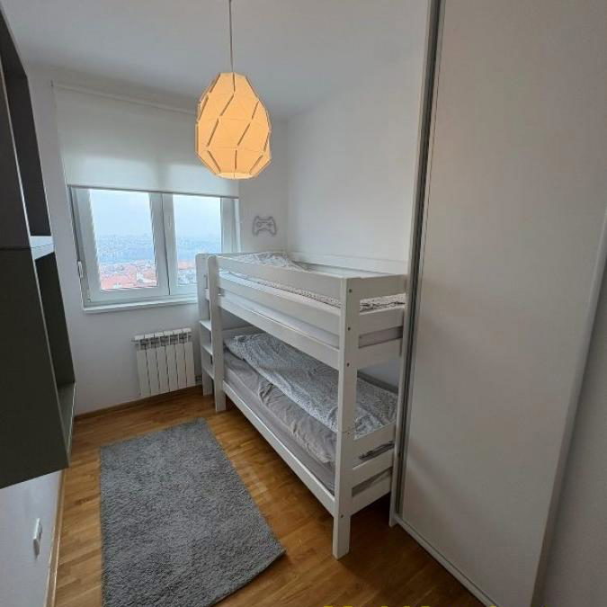 Trosoban stan na prodaju, Zeleno Brdo, Beograd, 53m², 199.920 €